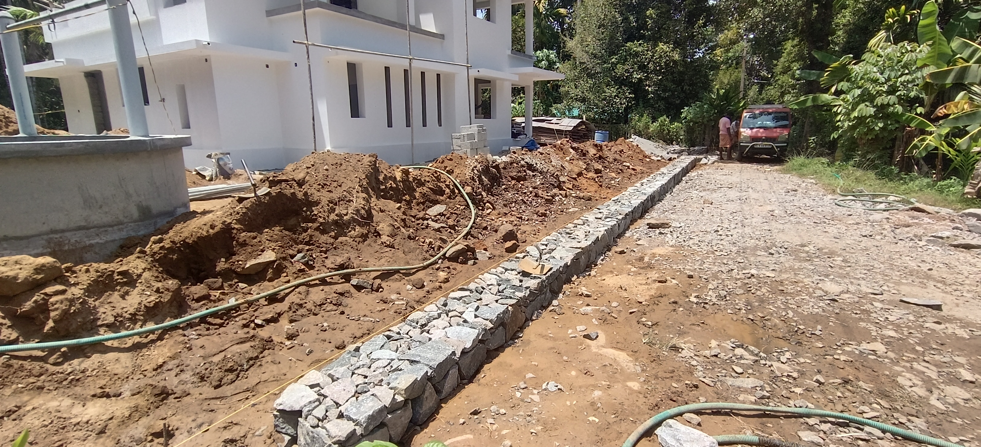 kerala compound wall works
