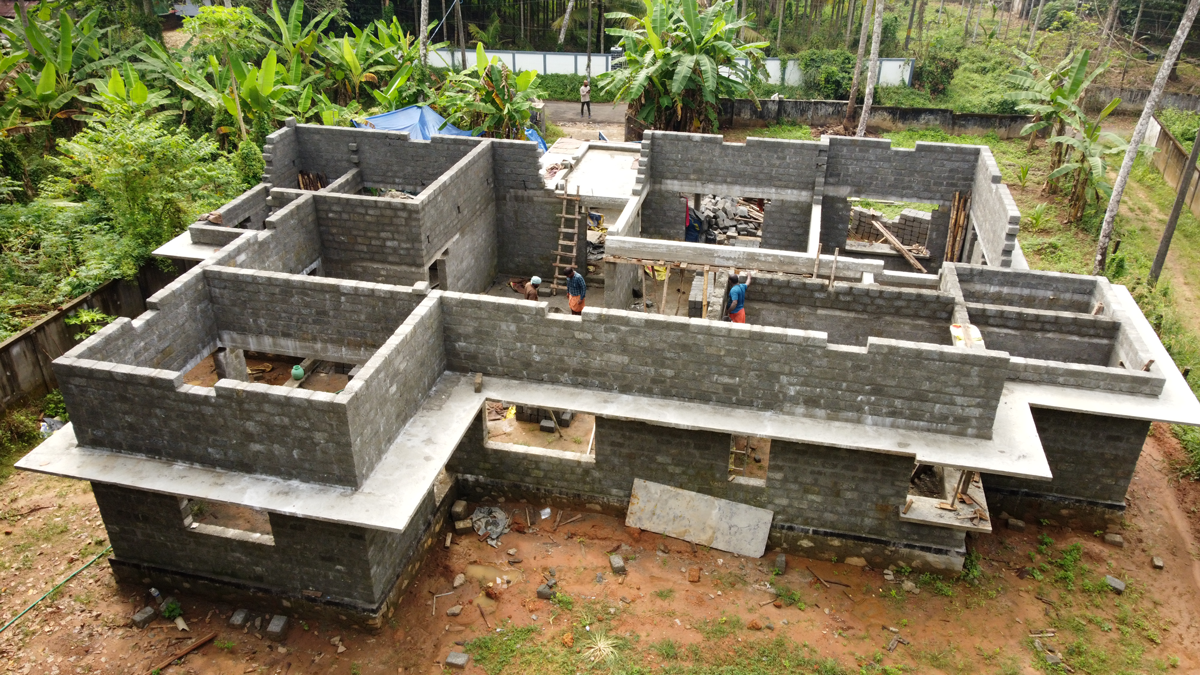semi traditional home thrissur